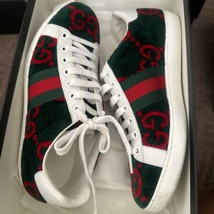 Gucci White Leather Interior